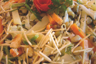 Salada de feijão–caupi