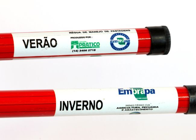 Régua de manejo de pastagens.